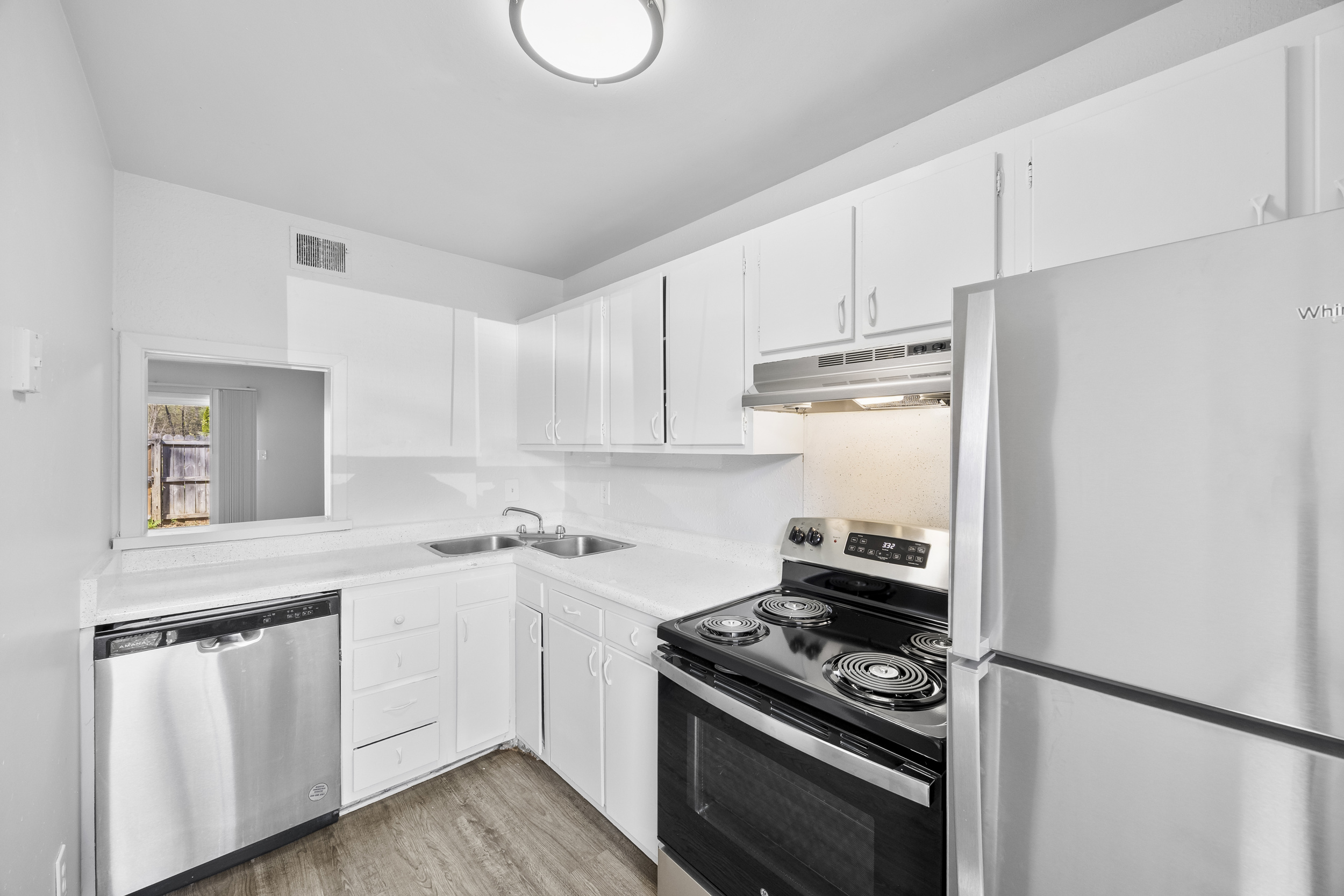 Townhomes of Ashbrook kitchen