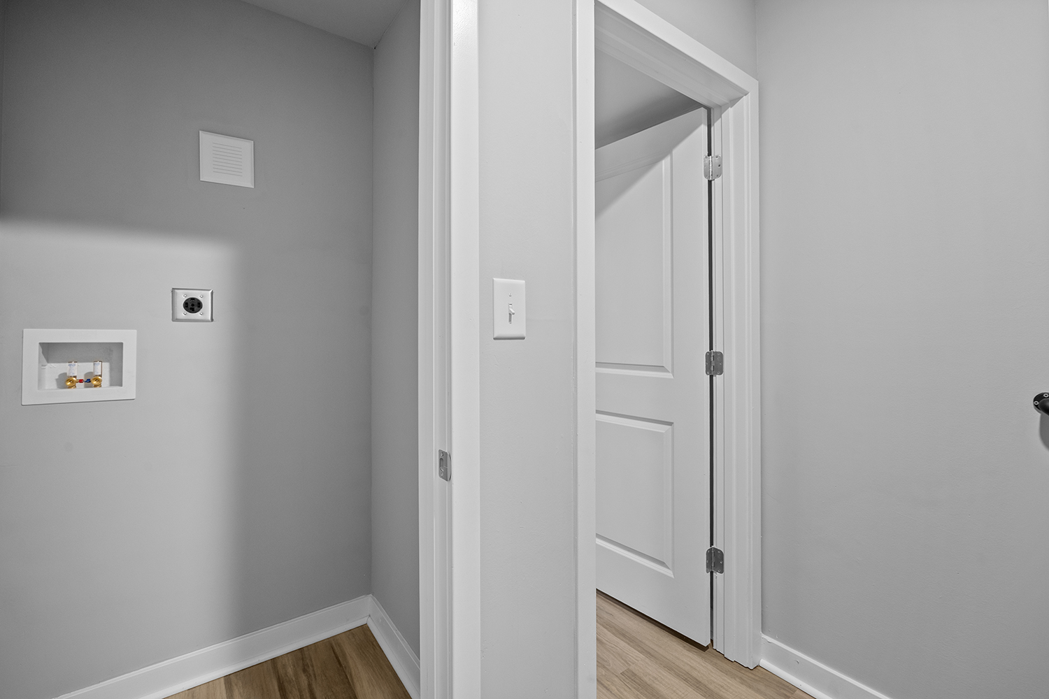 Lynnhaven Landing door