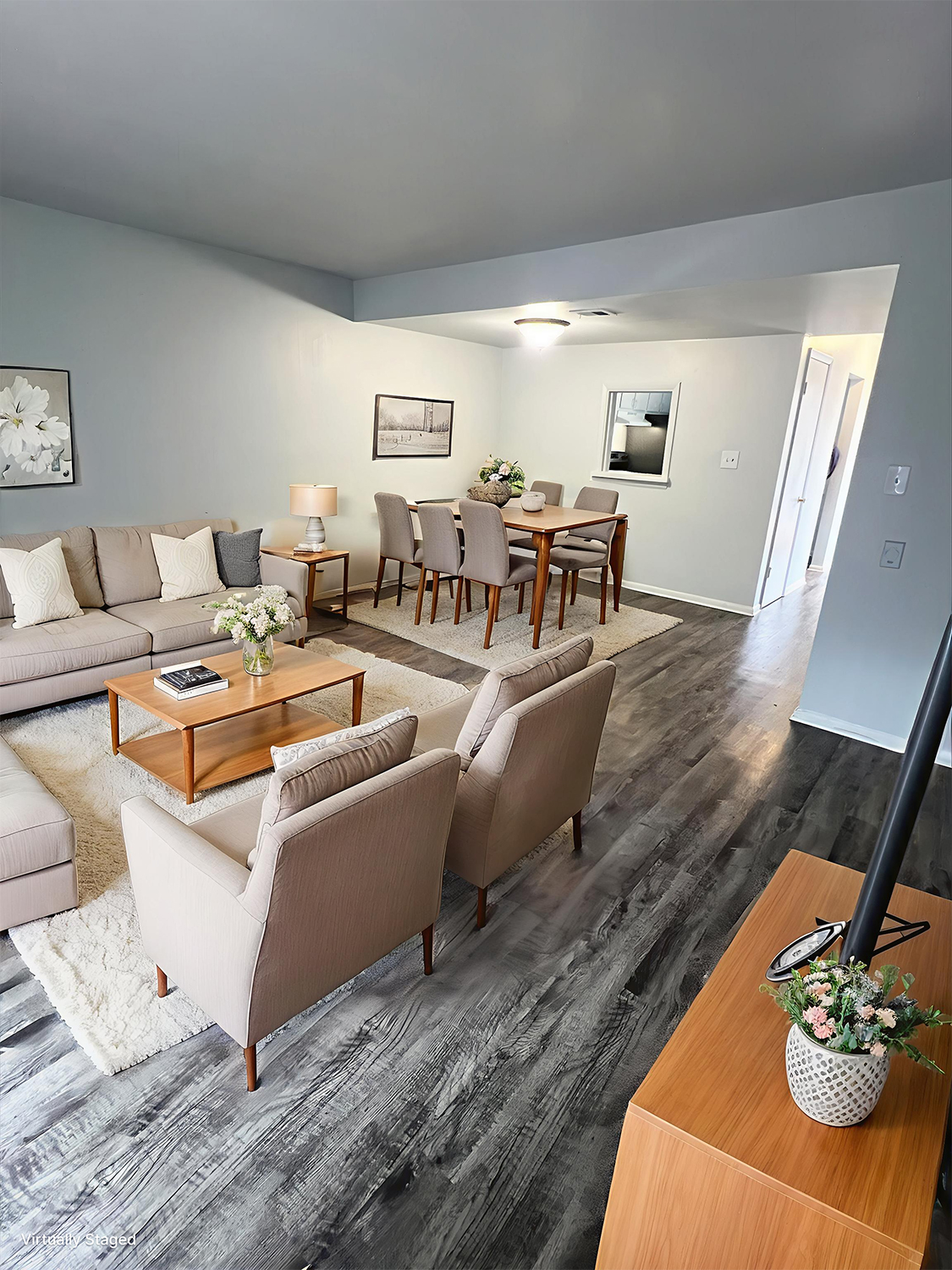 Townhomes of Ashbrook living room (staged)