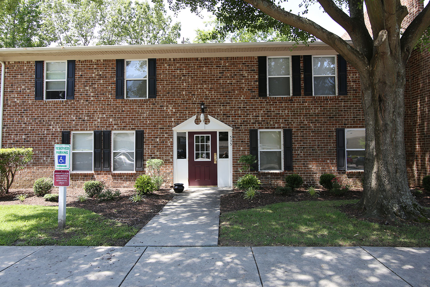 Westbridge Commons Apartments