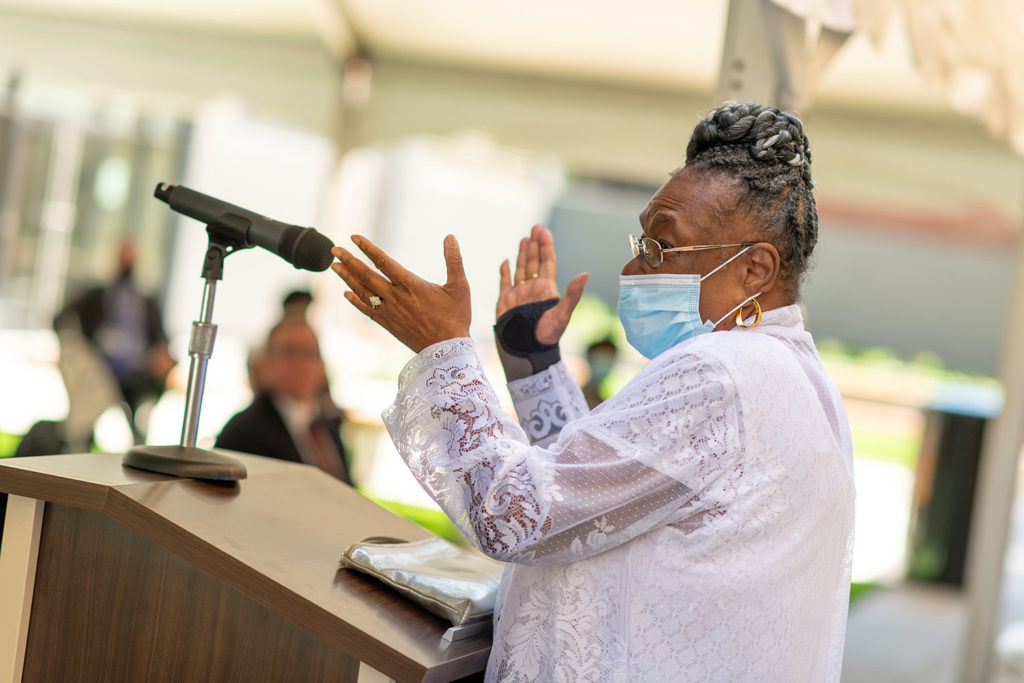 Brenda Cousar speaks at the dedication