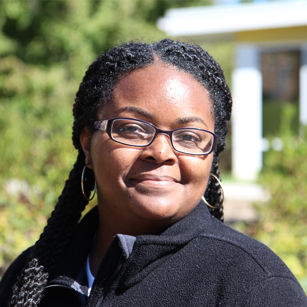 Jasmine Carmon headshot