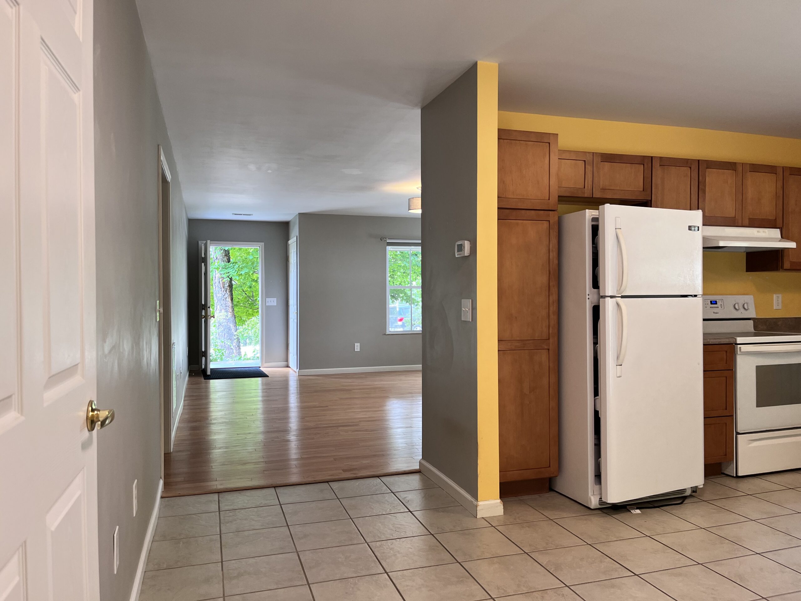 604 Cedar Hill interior kitchen to living room